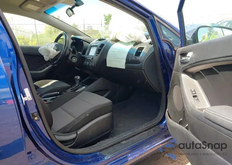 2018 Kia Forte S z USA, uszkodzony, nr VIN 3KPFL4A72JE241281